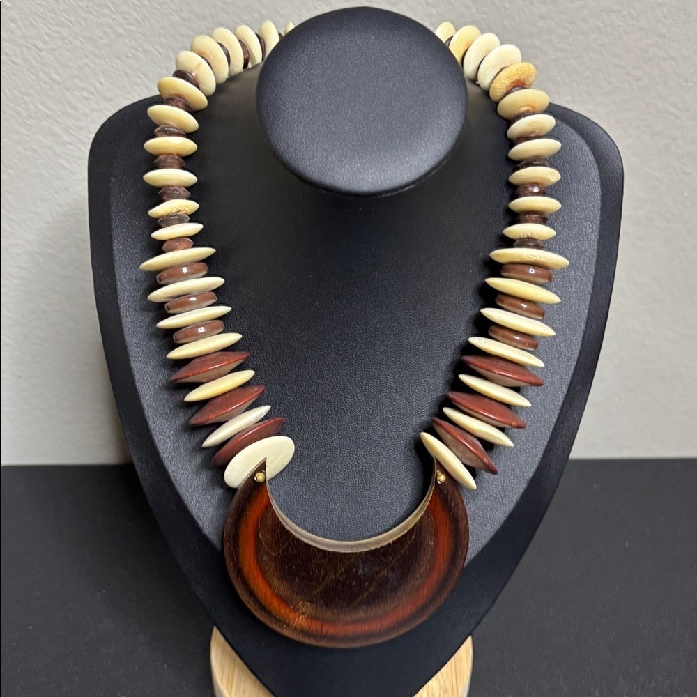 Vintage Wooden and Cream Beaded Necklace Boho Safari